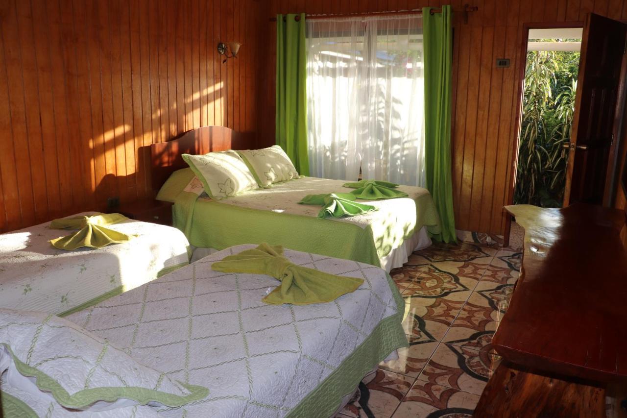 Hostal Avareipua Hanga Roa Exteriör bild