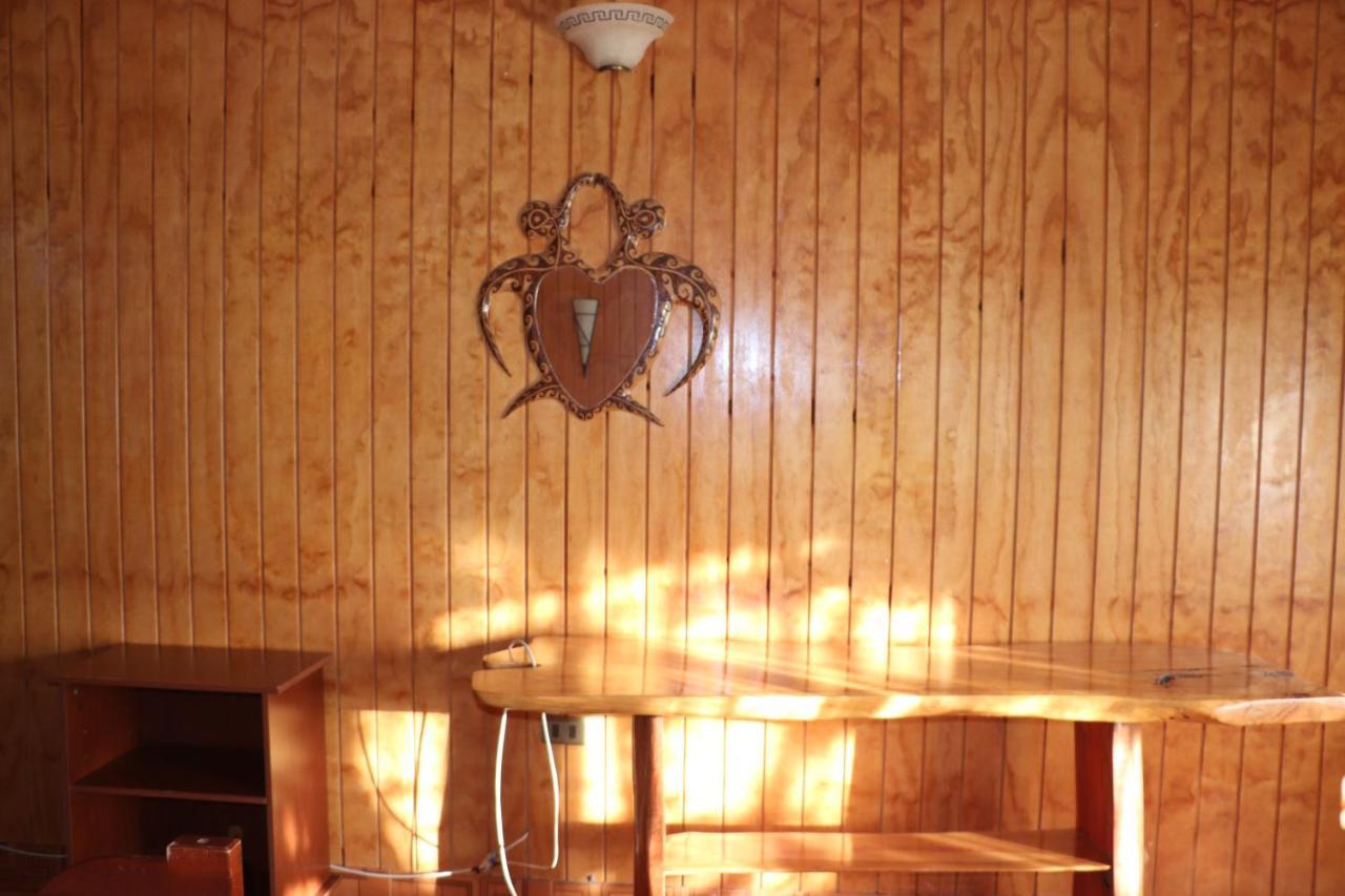 Hostal Avareipua Hanga Roa Exteriör bild