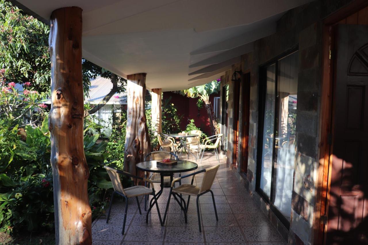 Hostal Avareipua Hanga Roa Exteriör bild